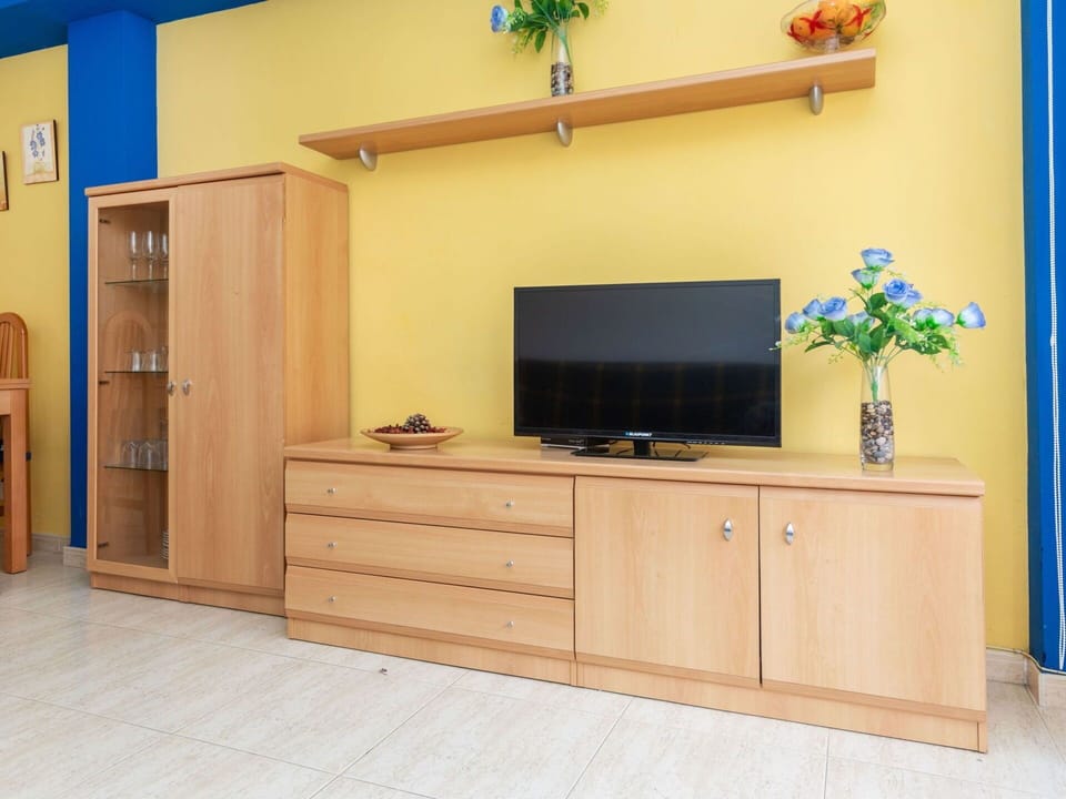 Cabinetry, Furniture, Blue, Computer Desk, Wood, Architecture, Interior Design, Shelving, Building, Drawer