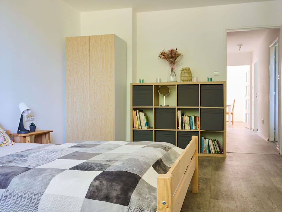 Furniture, Property, Comfort, Wood, Building, Bed Frame, Flooring, Interior Design, Floor, Bookcase