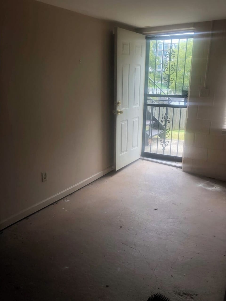 Downstairs basement area with extra space
