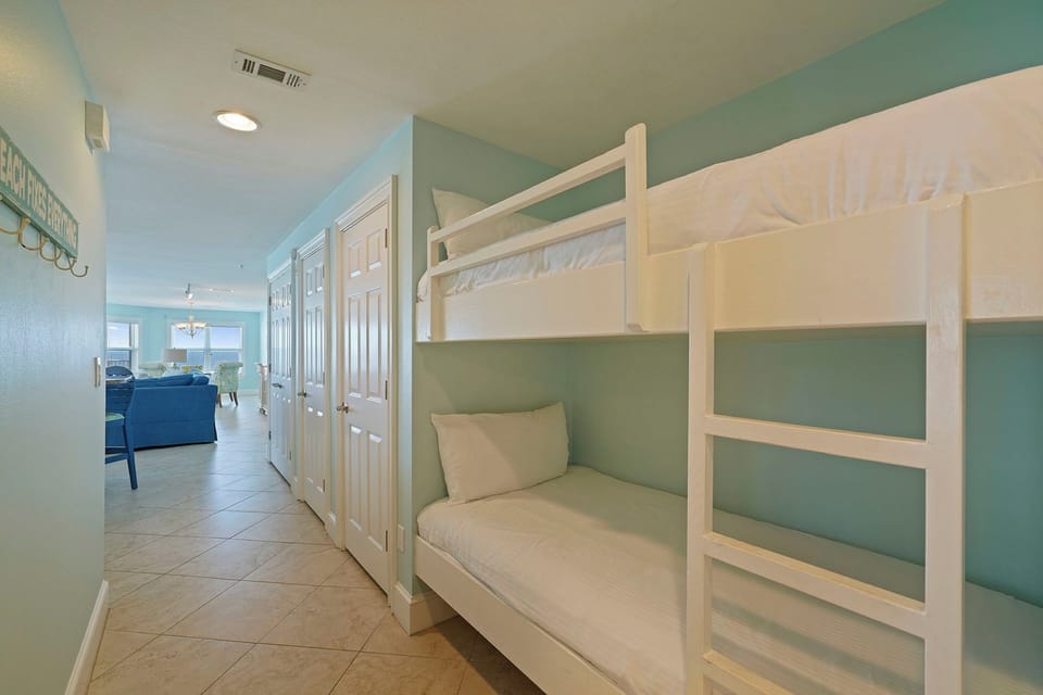 Crystal Dunes 401 - Crystal Beach - Bunk Area
