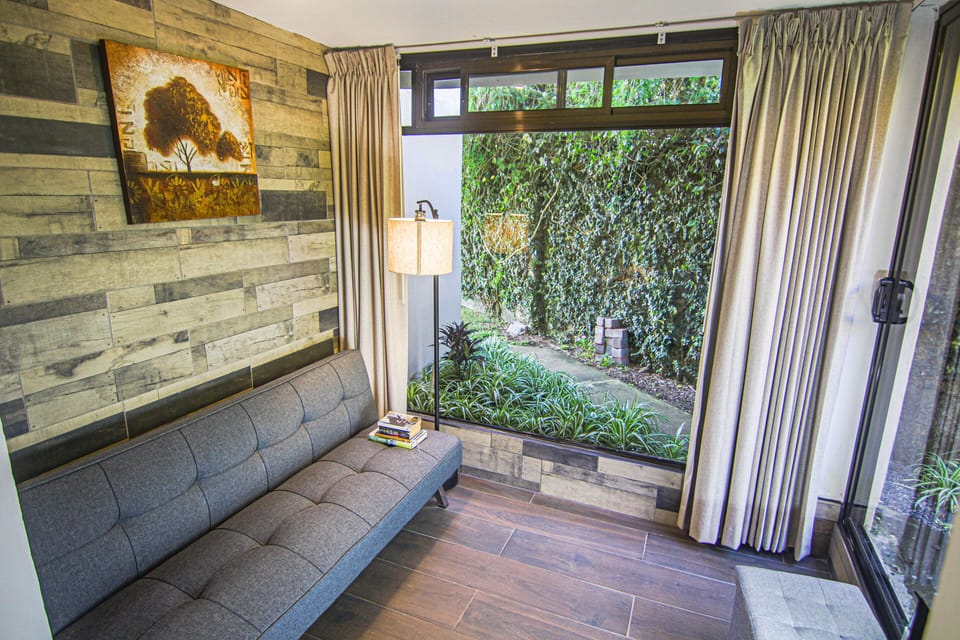 Double Room | In-room safe, free WiFi, bed sheets