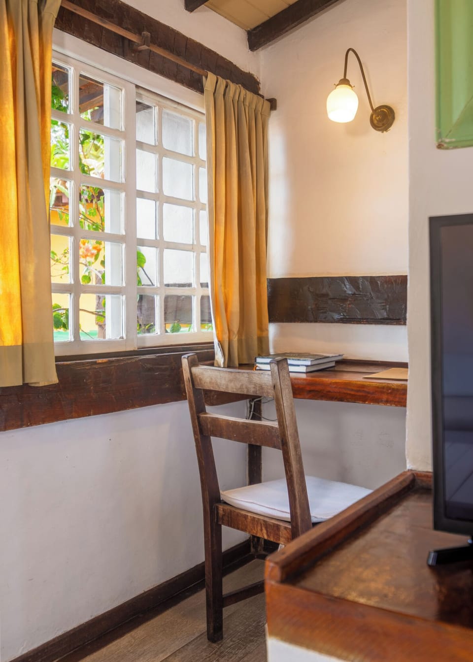 Superior Studio, Sea View | Living area | TV