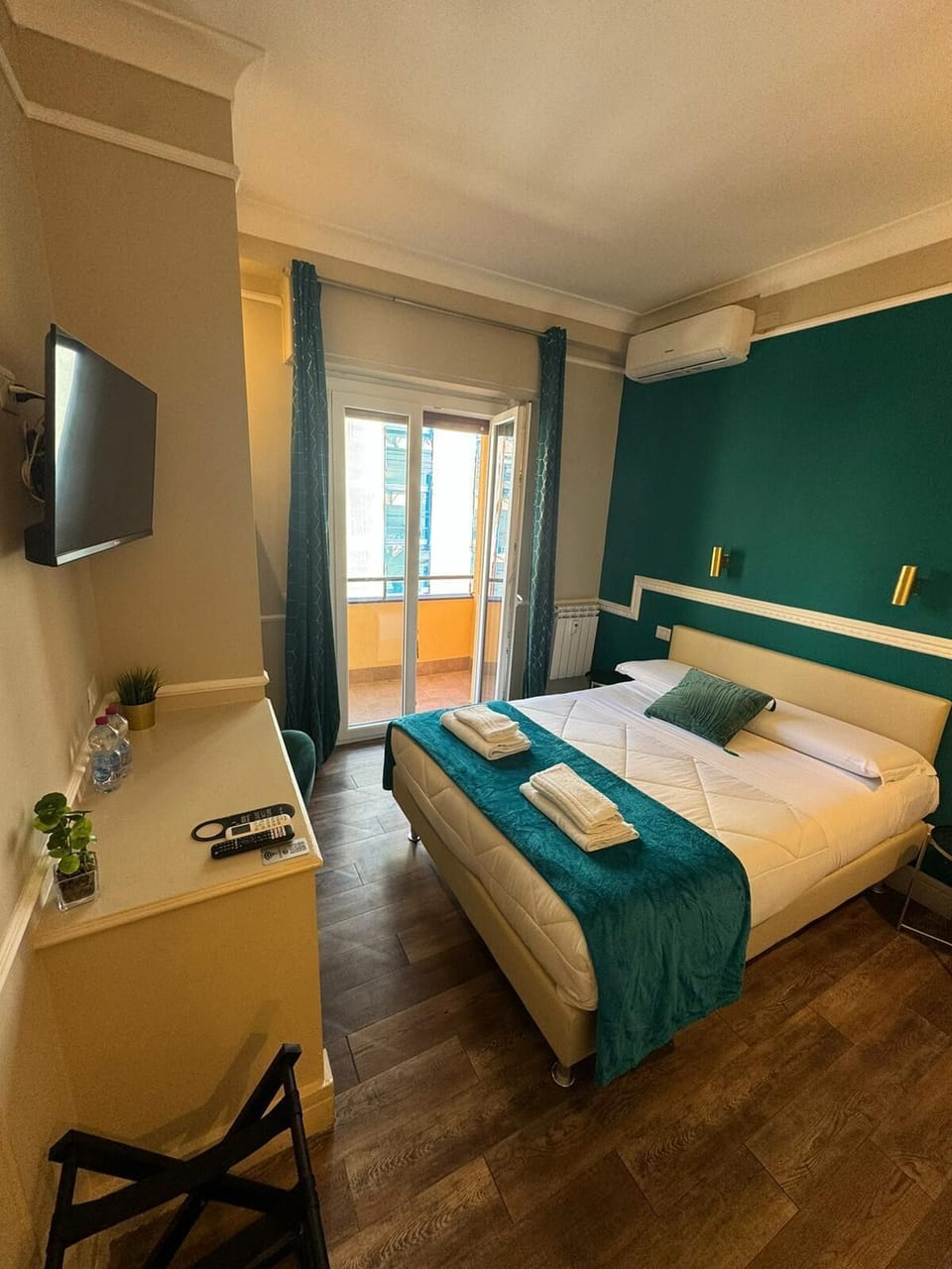 Superior Economy with Balcony | In-room safe, desk, soundproofing, free WiFi