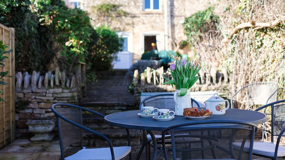 Garden, Swift Cottage, Bolthole Retreats