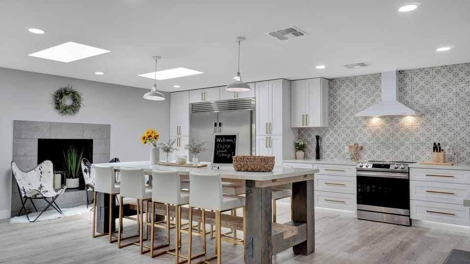 Beautiful gourmet kitchen. Fit for a 5 star chef!