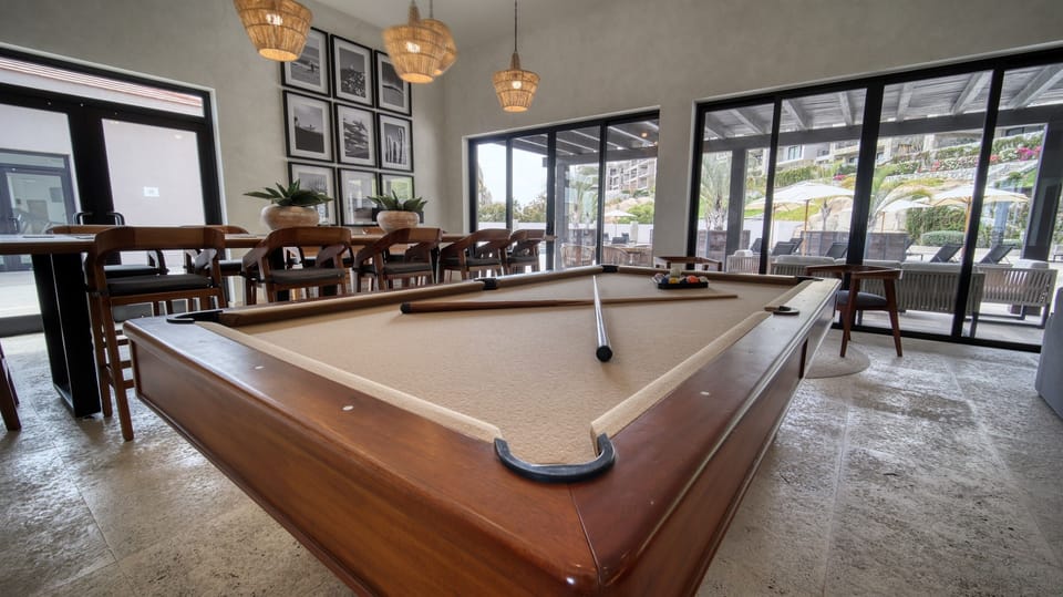 Community Room & Pool Table