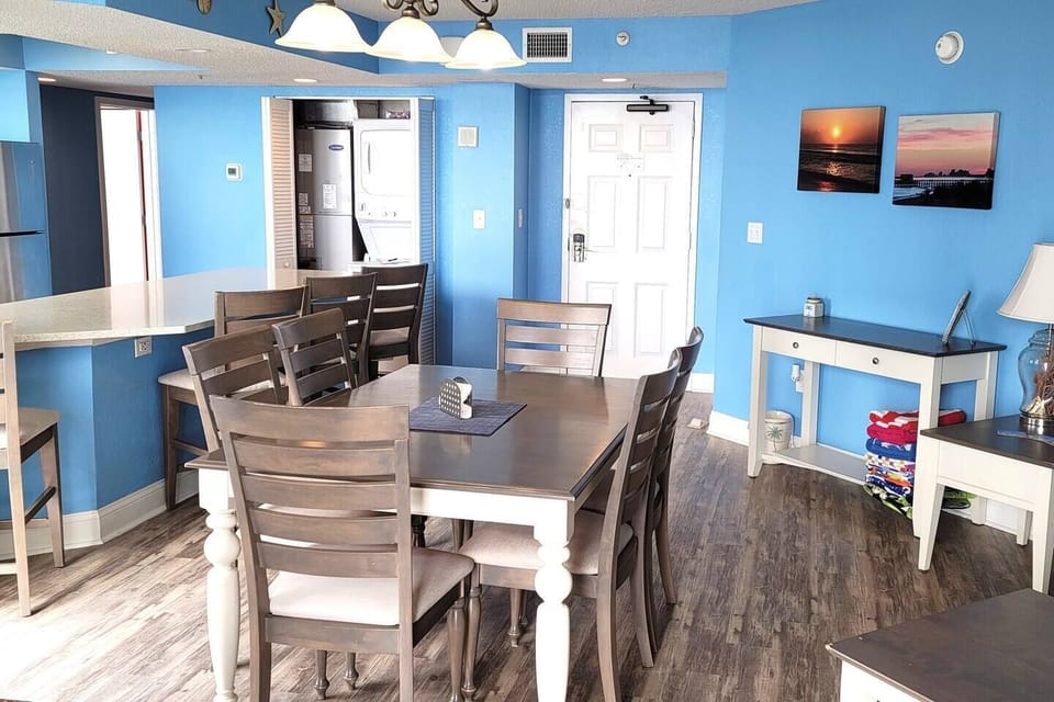 Dining Room Area with Counter top Bar for extra seating