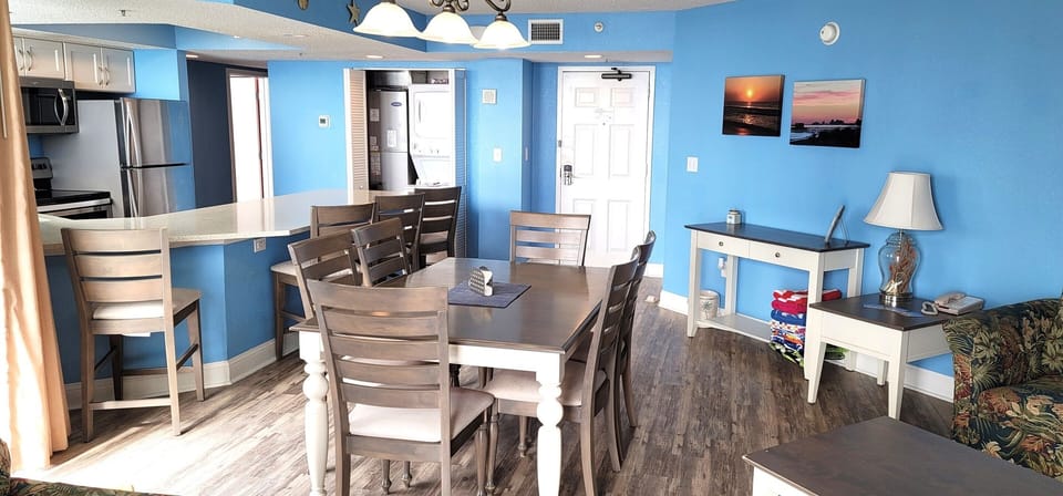 Dining and Bar Eating Area