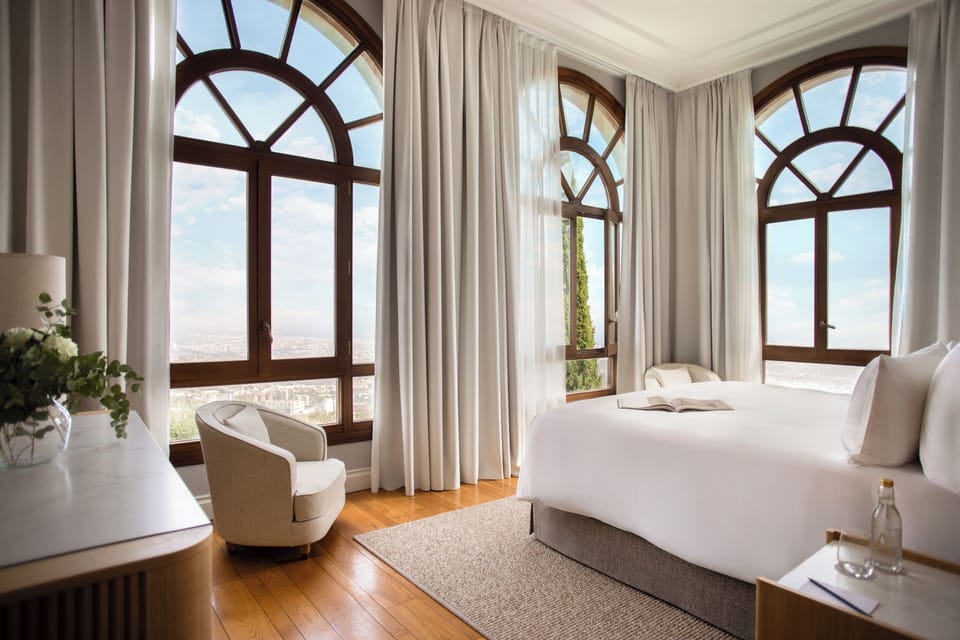 Junior Studio Suite, Sea View | Premium bedding, down comforters, minibar, in-room safe