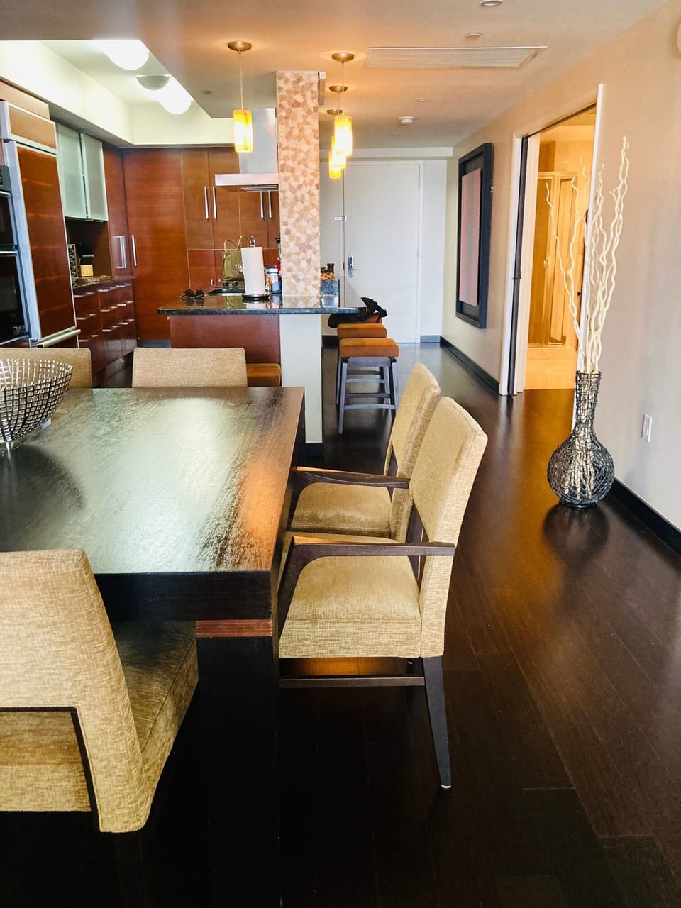 Large Dining Area with Seating for 8.