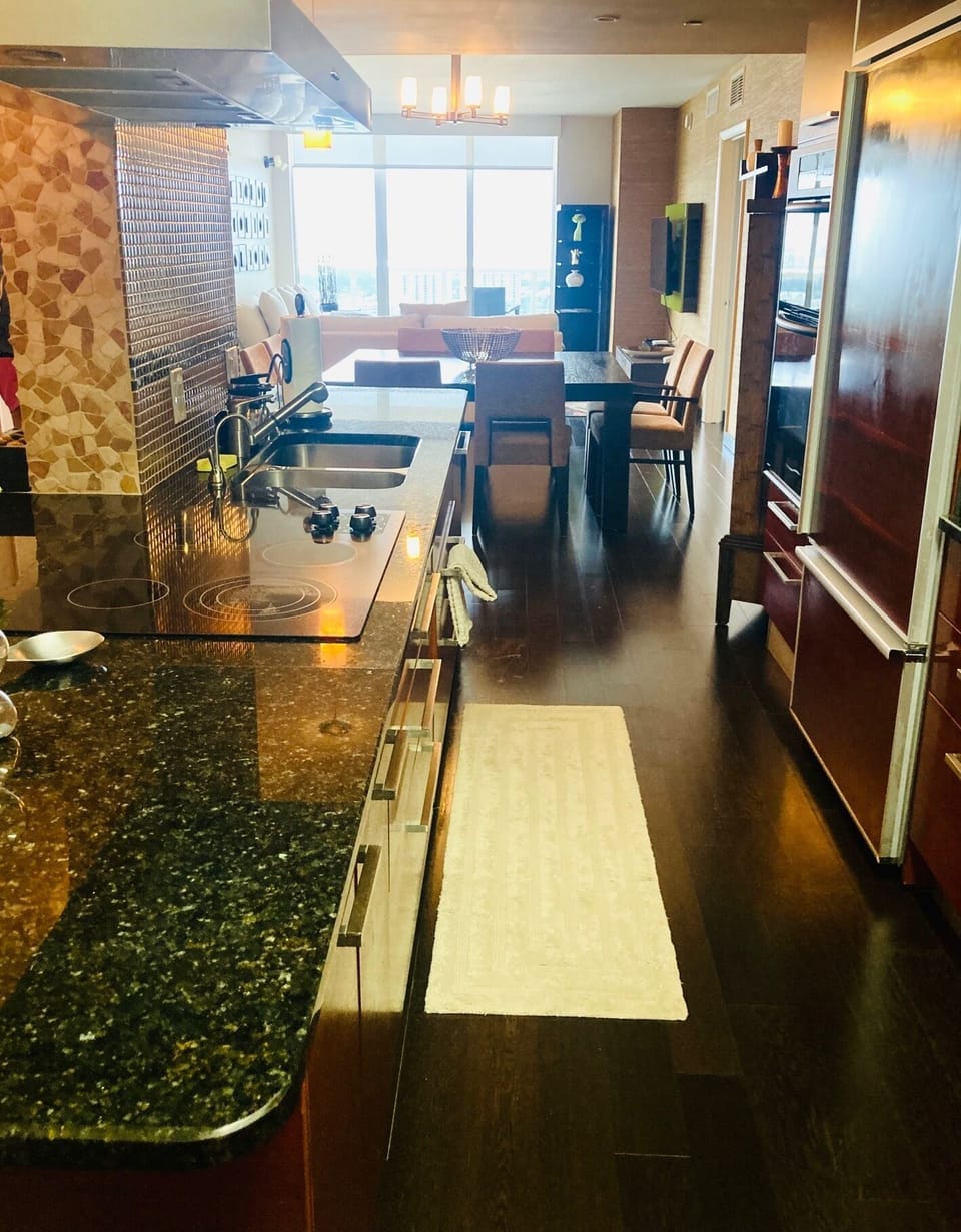 Spacious Kitchen That will have all cooking essentials...