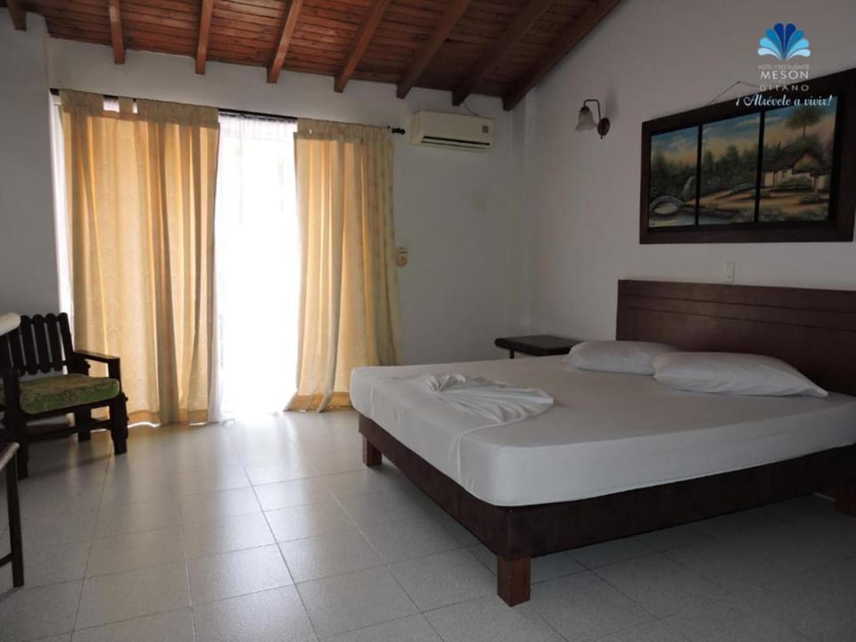 Double Room, 1 Double Bed, Pool View | WiFi (free), bed sheets