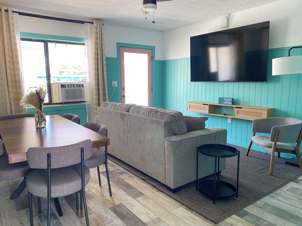 Premier Suite, 2 Bedrooms | Free WiFi, bed sheets