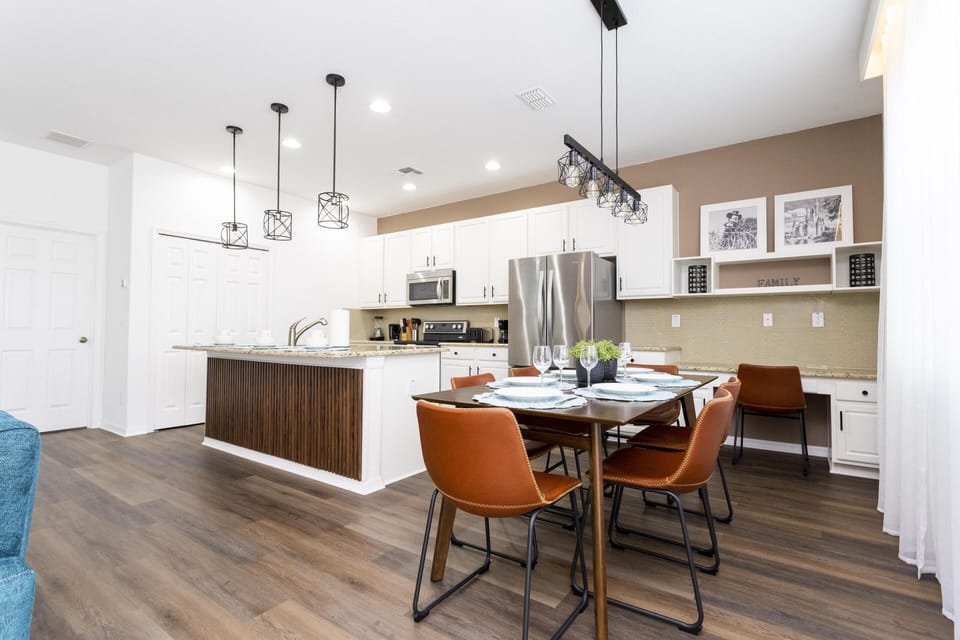 Dining Table (Sits 6)