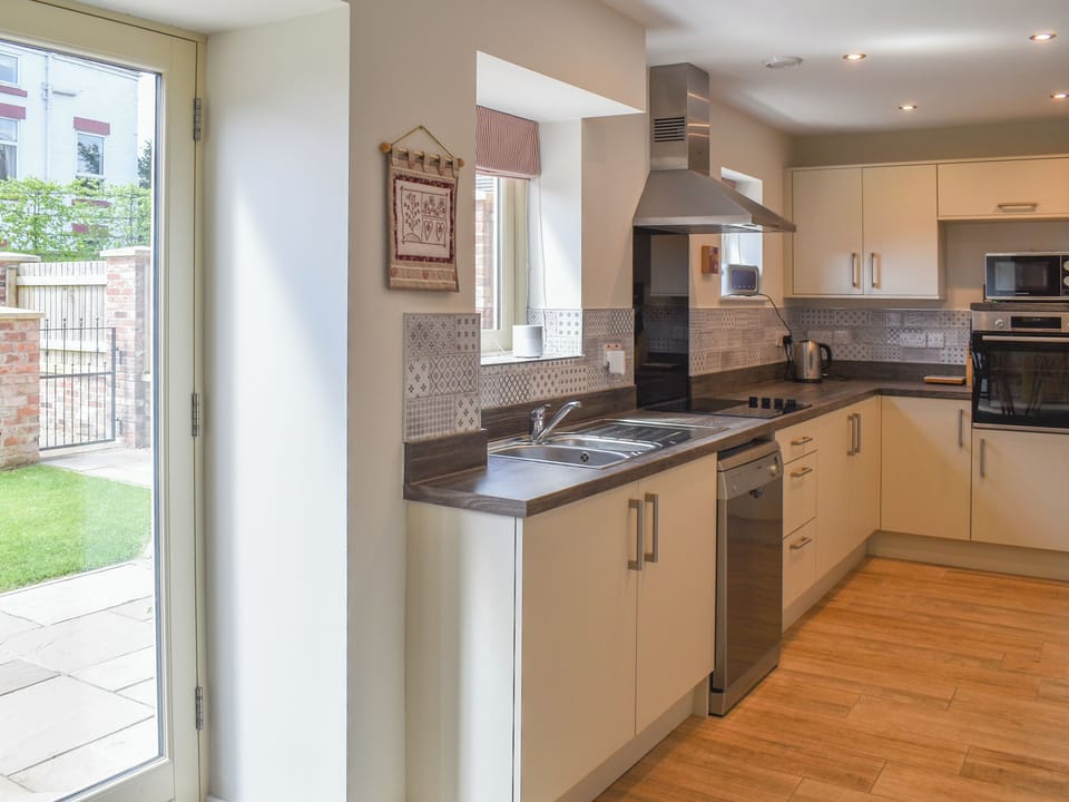 Kitchen | White Heather Barn, Swanwick