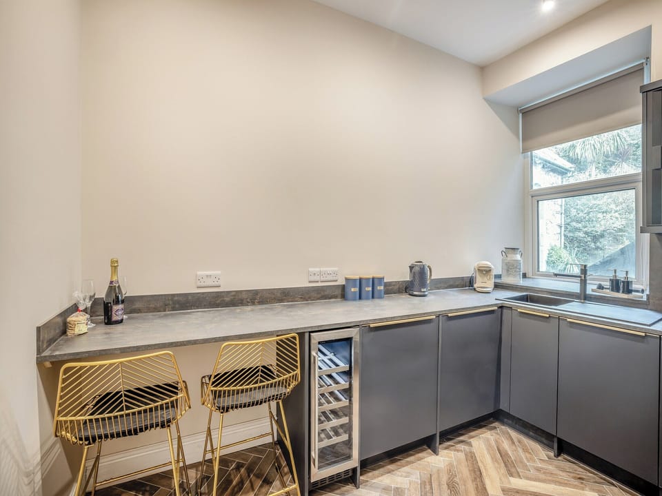 Kitchen | Llety Clyd, Barmouth