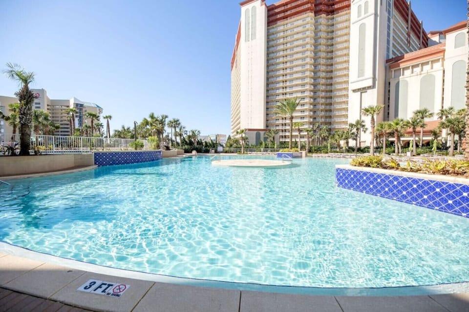 Swimming Pool (1 of 5)