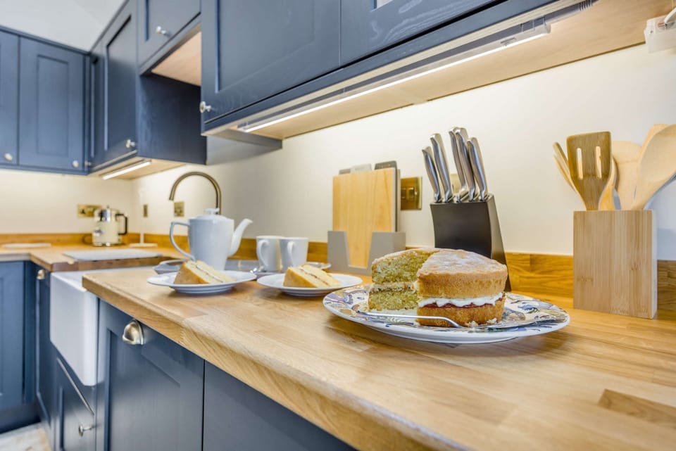 Little Barford Mill Kitchen - StayCotswold