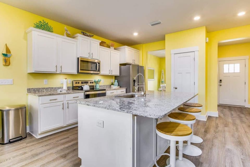 Fully Equipped Kitchen with Island & Barstools | Perfect for Family Meals | Perdido Key