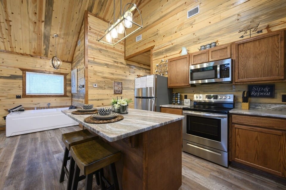 09_kitchen_island_full_view