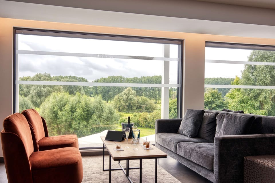 Golf course views, open daily