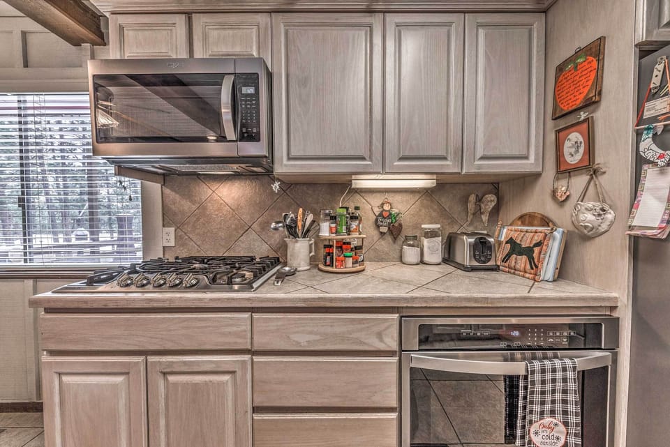 Kitchen | Cooking Basics | Dishware & Flatware | Crockpot | Blender | Trash Bags