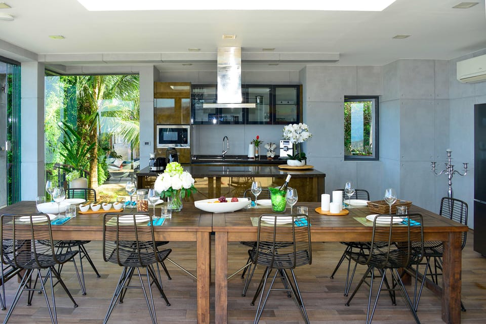 Premium Villa | Dining room