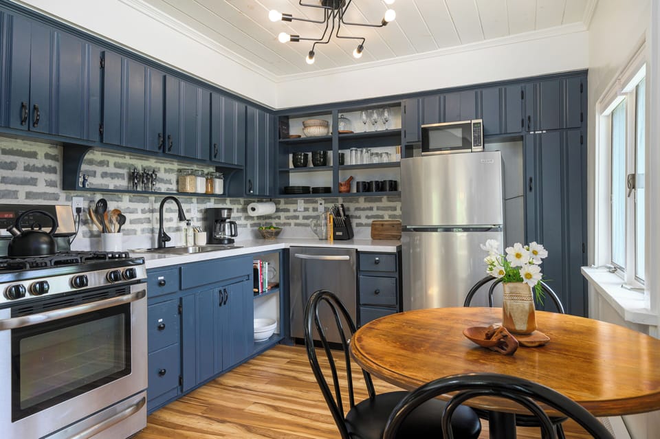 A sunny spot to cook, gather, and linger - this kitchen is fully equipped and ready for meals made with love. 