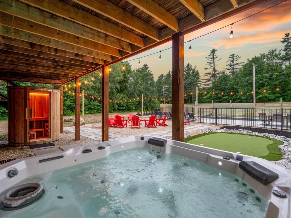 The Lone Star- Hot Tub, AC, Pool Table (2565)
