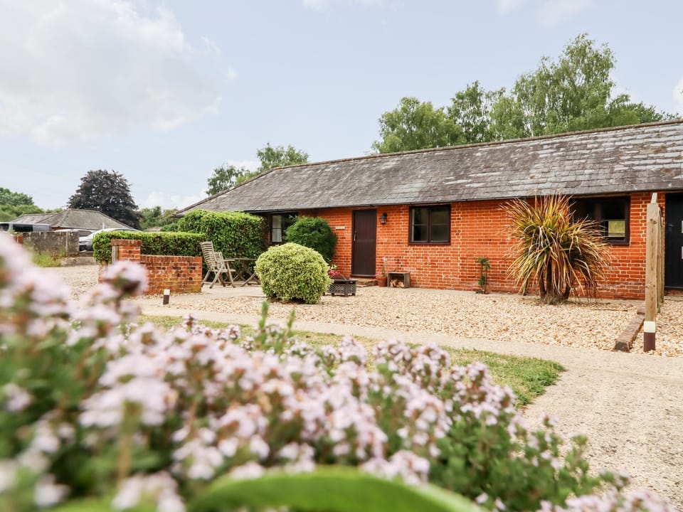 Cottage | Front of property