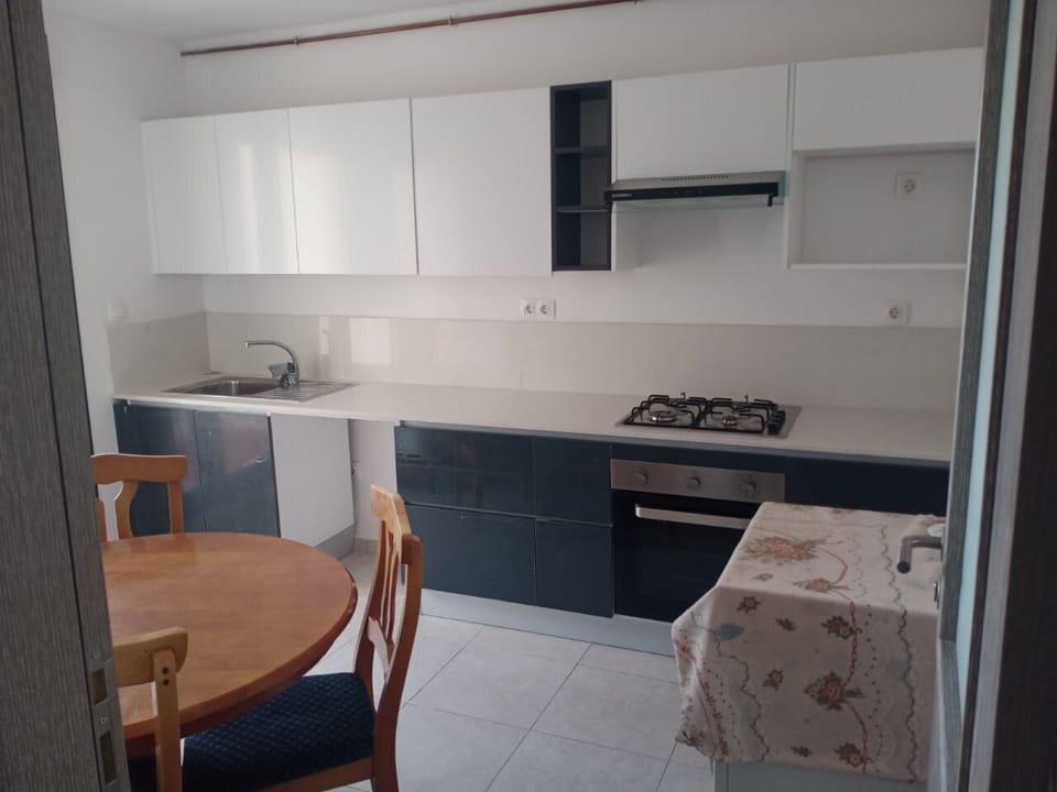 Comfort Apartment | Private kitchen | Cookware/dishes/utensils