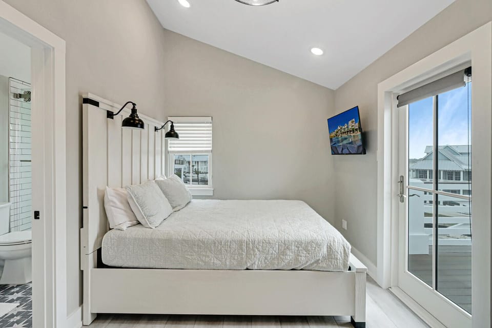 Queen Room, 3rd Floor