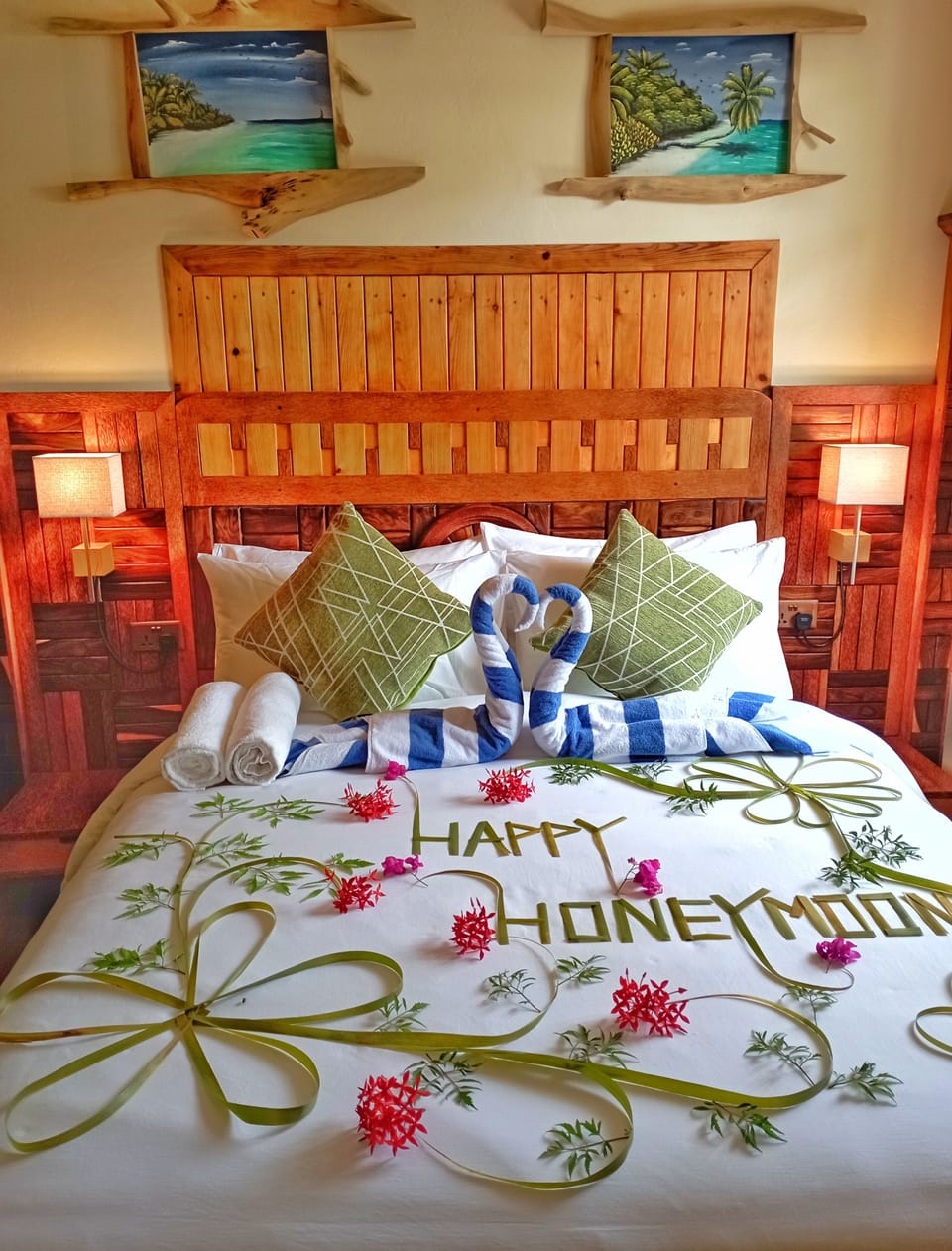 Deluxe Double Room | Iron/ironing board, free WiFi, bed sheets
