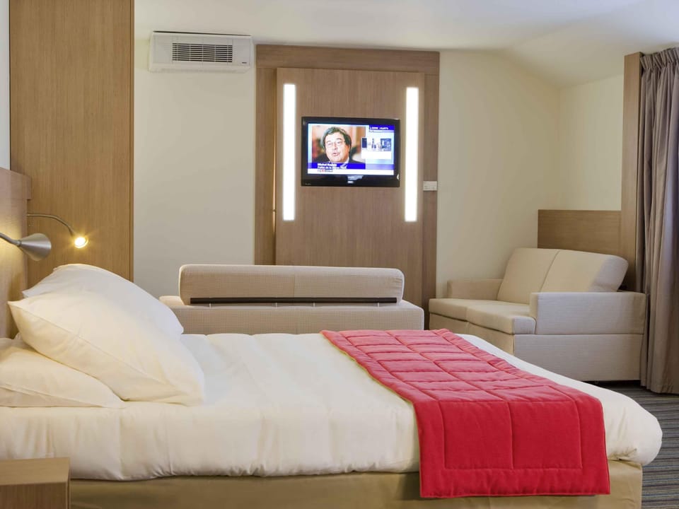 Minibar, in-room safe, desk, blackout drapes