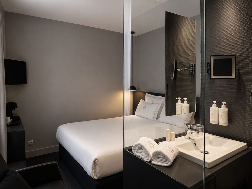 Initiale Room with Spa access | Premium bedding, pillowtop beds, minibar, in-room safe