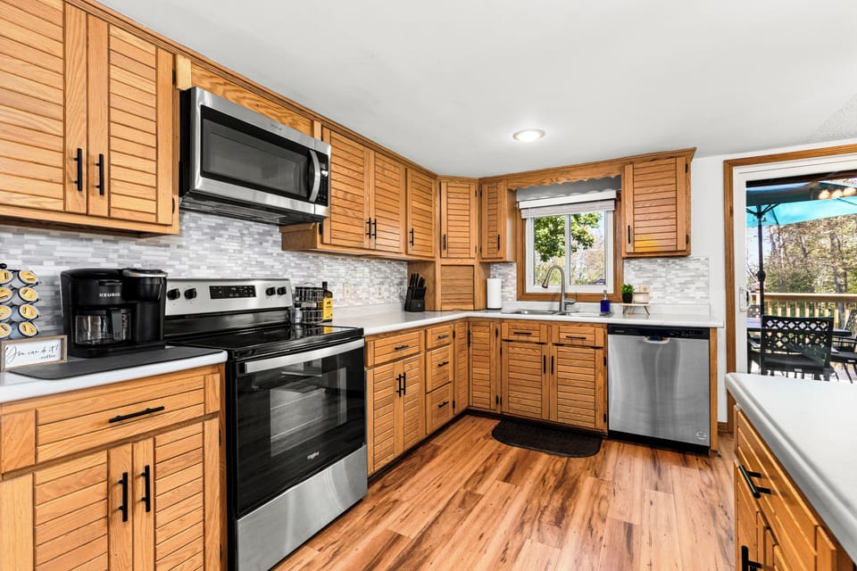 Unleash your inner chef in our spacious, fully equipped kitchen!