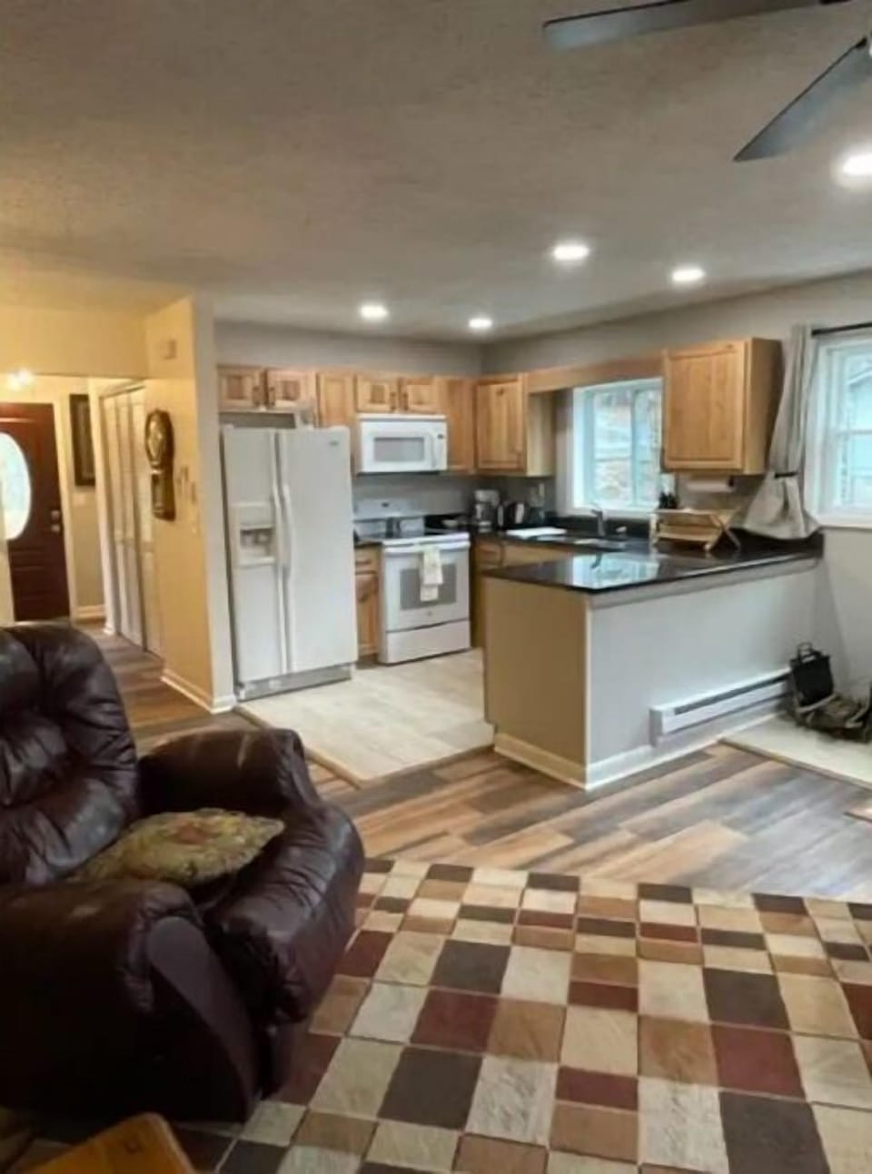 Fully equipped kitchen