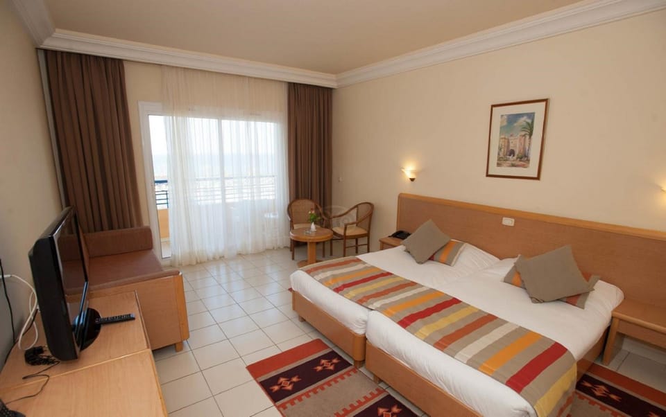 Premium bedding, Select Comfort beds, in-room safe, desk
