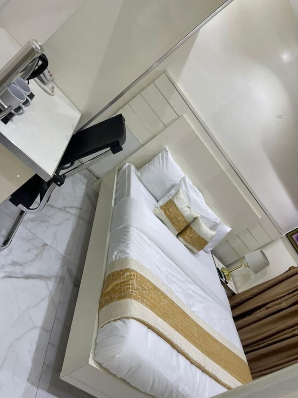 Classic Single Room | Egyptian cotton sheets, premium bedding, down comforters