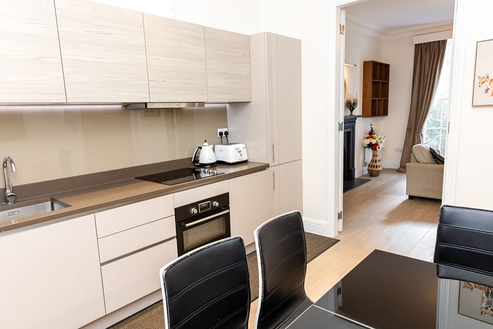 Fully equipped kitchen