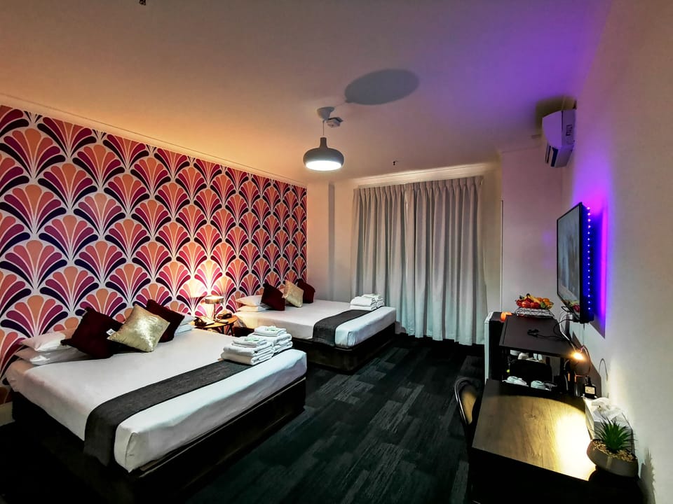 Premier Room | In-room safe, desk, iron/ironing board, bed sheets