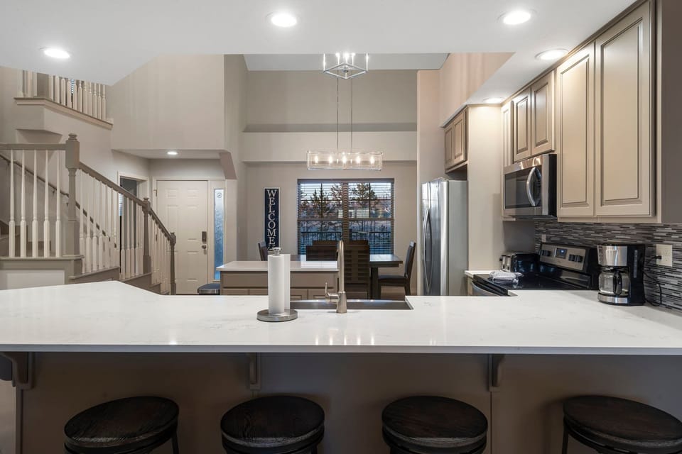 Condo, Multiple Beds, Balcony (Ozark Views at Majestic) | Private kitchen | Coffee/tea maker