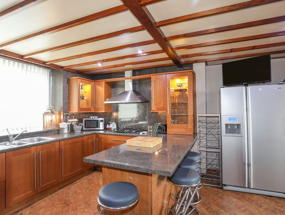 Cottage | Interior