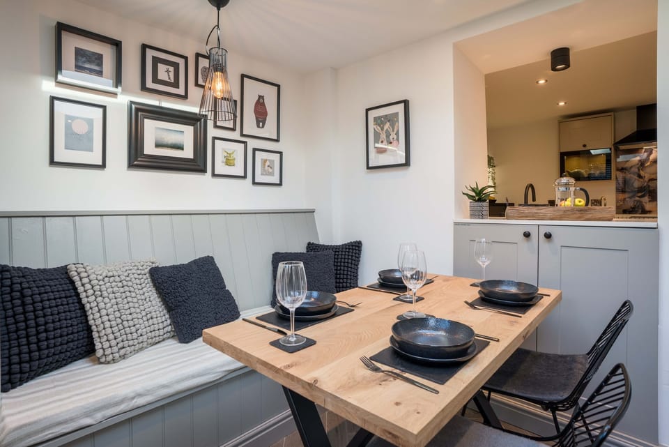 Cottage | Interior