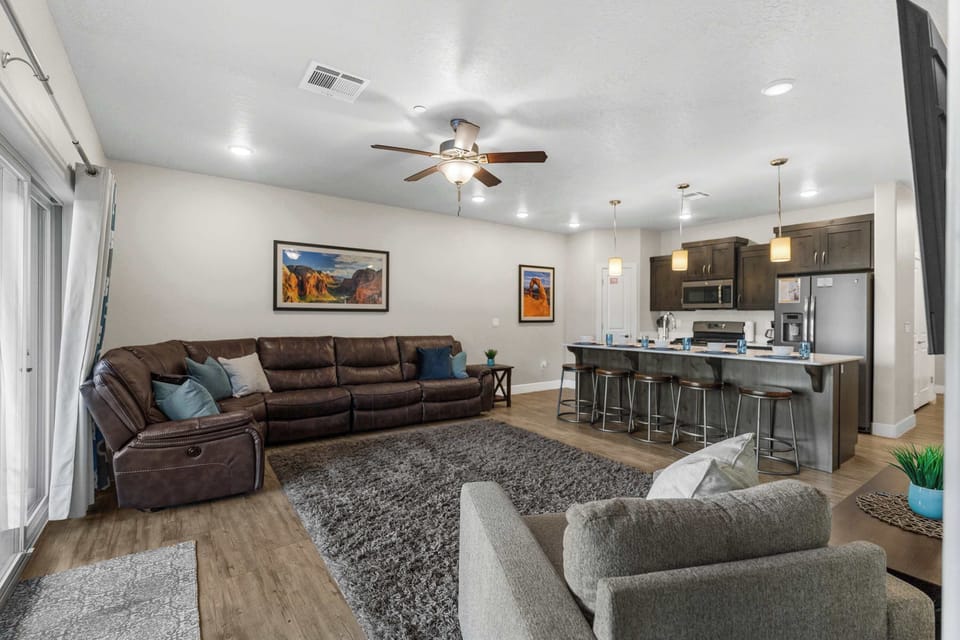 Condo, Multiple Beds, Patio, Mountain View (Walking on Sunshine) | Living area | 50-inch flat-screen TV with digital channels