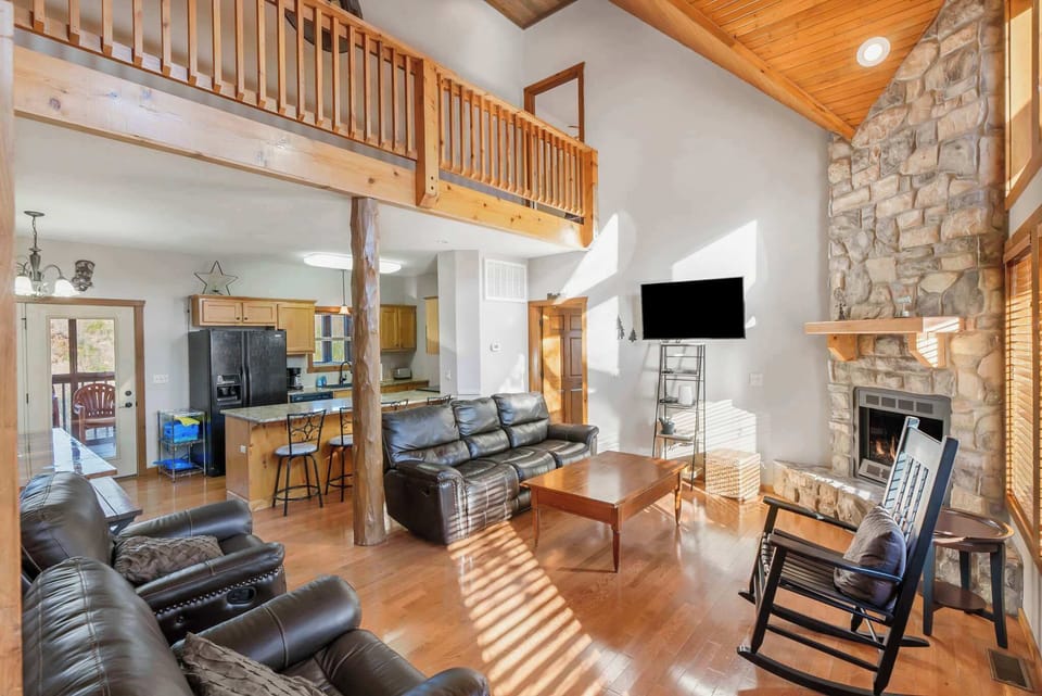 Cabin, Multiple Beds, Fireplace, Mountain View (Kemper's Cabin by Silver Dollar City) | Living area | 42-inch flat-screen TV with digital channels, fireplace