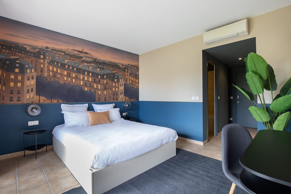 Premium bedding, desk, free WiFi, bed sheets