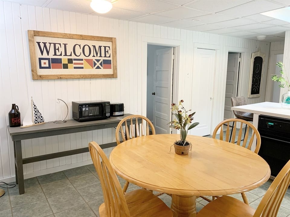 Grab a quick breakfast before you head to town to explore for the day