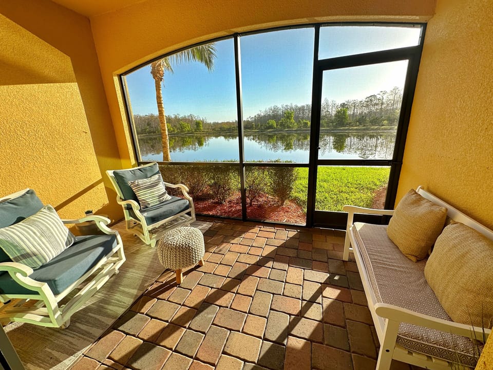Seating for 4 in the lanai. Enjoy a beautiful sunrise!
