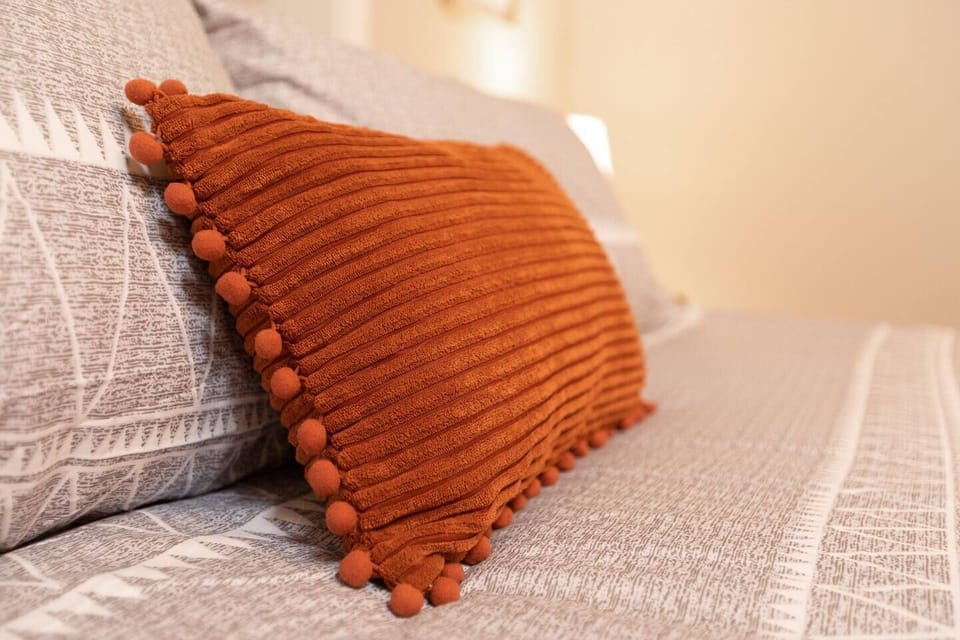 throw pillow